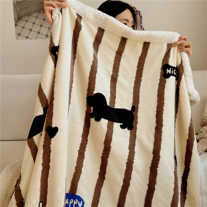 91家纺网 家纺一手货源 找家纺 葡萄家 2025新款A类ins小清新少女可爱奶油猫咪卡通加厚牛奶绒羊羔绒多功能毛毯毯子 绒毛毯-MT咖条狗狗