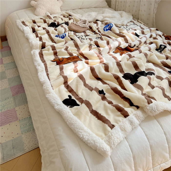 91家纺网 家纺一手货源 找家纺 葡萄家 2025新款A类ins小清新少女可爱奶油猫咪卡通加厚牛奶绒羊羔绒多功能毛毯毯子 绒毛毯-MT咖条狗狗