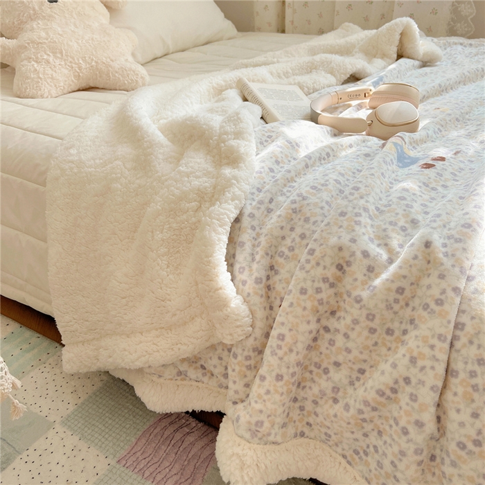 91家纺网 家纺一手货源 找家纺 葡萄家 2025新款A类ins小清新少女可爱奶油猫咪卡通加厚牛奶绒羊羔绒多功能毛毯毯子 绒毛毯-MT可爱女孩