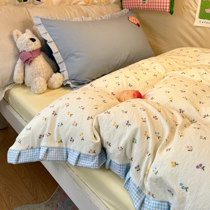 91家纺网 家纺一手货源 找家纺 （总）澜妃 2025新款学生季少女心褶皱花边毛巾绣学生宿舍三四件套上下铺三四件（小红书热款）