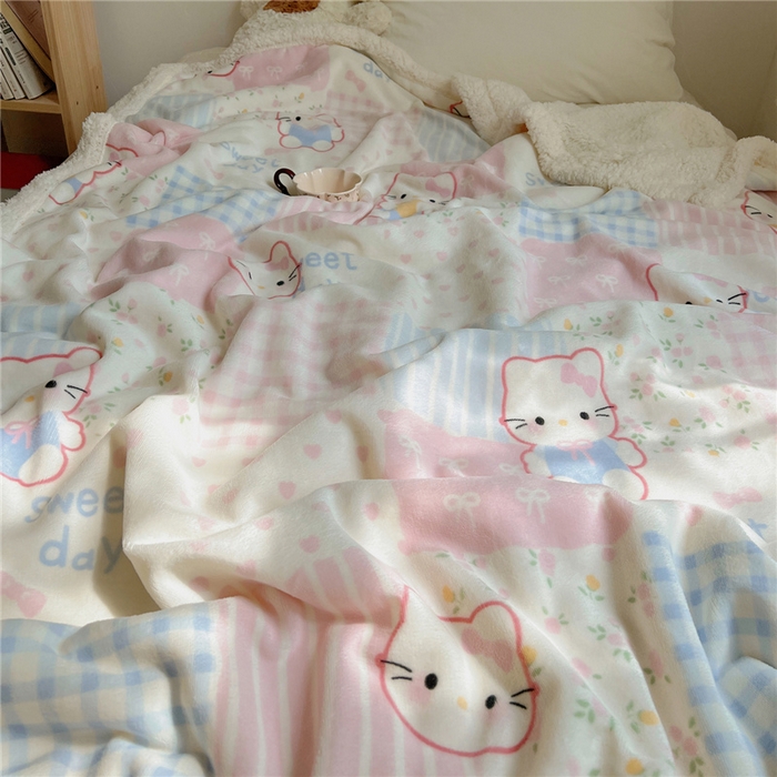 91家纺网 家纺一手货源 找家纺 葡萄家 2025新款A类ins小清新少女可爱奶油猫咪卡通加厚牛奶绒羊羔绒多功能毛毯毯子 绒毛毯-MT花小猫