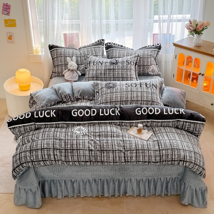 91家纺网 家纺一手货源 找家纺 铠畅 2025新款牛奶绒碎花床单床盖四件套 花妖系列云裳-香风玫瑰