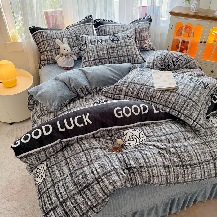 91家纺网 家纺一手货源 找家纺 铠畅 2025新款牛奶绒碎花床单床盖四件套 花妖系列云裳-香风玫瑰