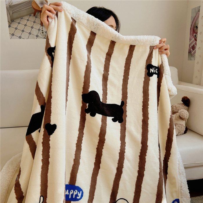 91家纺网 家纺一手货源 找家纺 葡萄家 2025新款A类ins小清新少女可爱奶油猫咪卡通加厚牛奶绒羊羔绒多功能毛毯毯子 绒毛毯-MT咖条狗狗