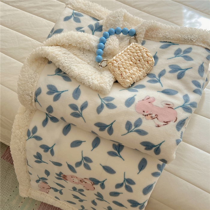 91家纺网 家纺一手货源 找家纺 葡萄家 2025新款A类ins小清新少女可爱奶油猫咪卡通加厚牛奶绒羊羔绒多功能毛毯毯子 绒毛毯-MT可可兔