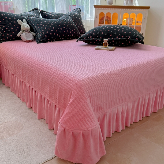 91家纺网 家纺一手货源 找家纺 铠畅 2025新款牛奶绒碎花床单床盖四件套 花妖系列云裳-紫薇花开