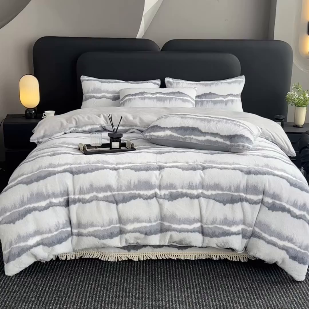 91家纺网 家纺一手货源 找家纺 （总）家之硕家纺 2025新款高克重兔毛绒轻奢风床单床笠四件套系列