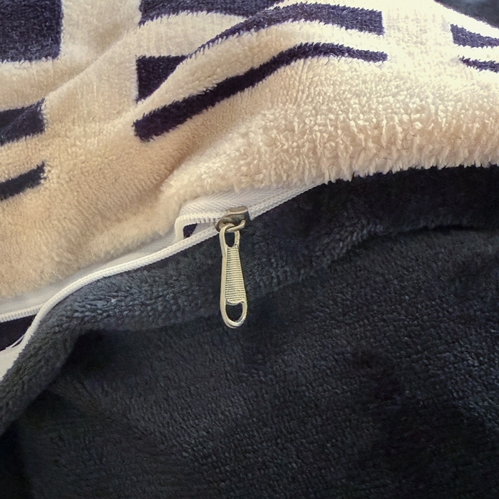 91家纺网 家纺一手货源 找家纺 铠畅 2025新款牛奶绒碎花床单床盖四件套 花妖系列云裳-字母im