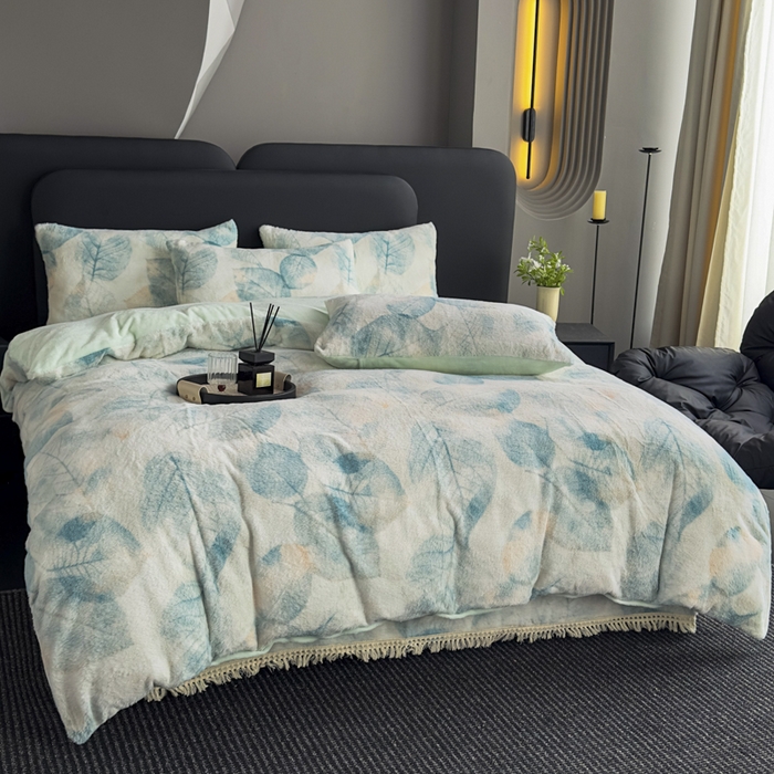 91家纺网 家纺一手货源 找家纺 家之硕家纺 2025新款高克重兔毛绒轻奢风床单床笠四件套系列 香叶绿