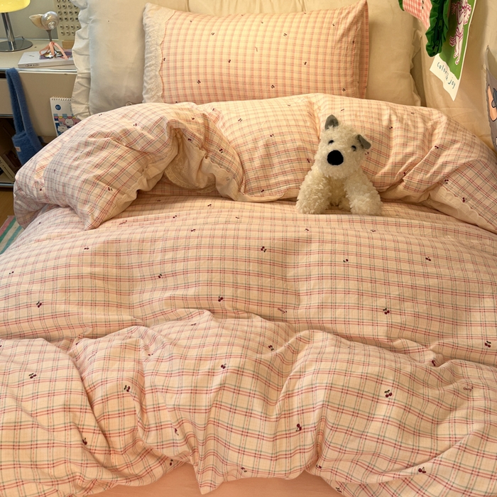 91家纺网 家纺一手货源 找家纺 澜妃 2025新款糯叽叽水洗棉全棉蕾丝花边宿舍床上下铺三件套-艾意系列 艾意-樱桃计划