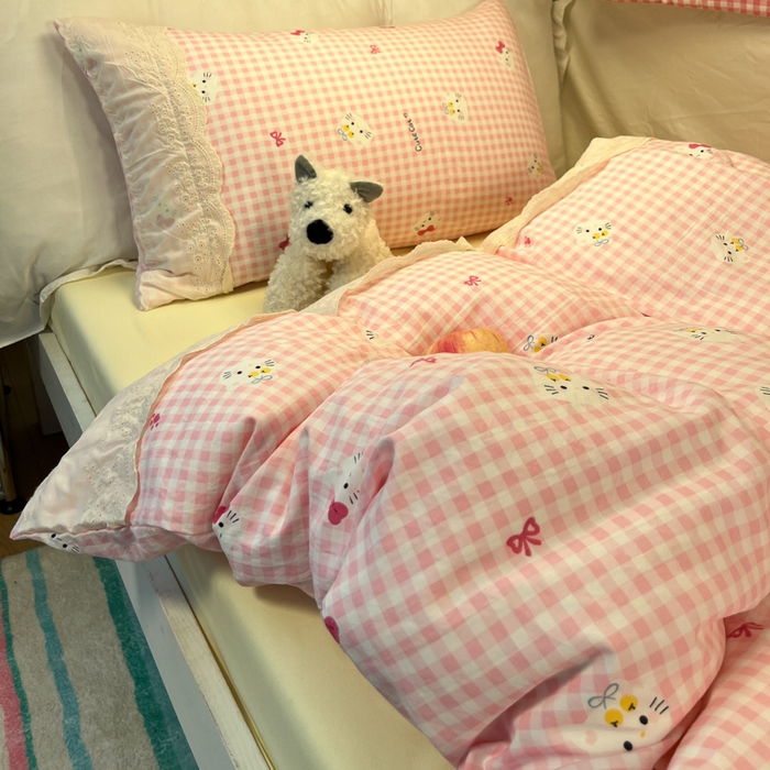 91家纺网 家纺一手货源 找家纺 澜妃 2025新款糯叽叽水洗棉全棉蕾丝花边宿舍床上下铺三件套-艾意系列 艾意-宅宅猫爪