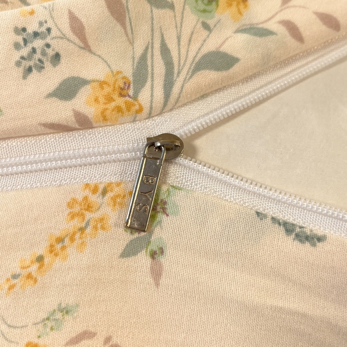 91家纺网 家纺一手货源 找家纺 澜妃 2025新款糯叽叽水洗棉全棉蕾丝花边宿舍床上下铺三件套-艾意系列 艾意-飘零