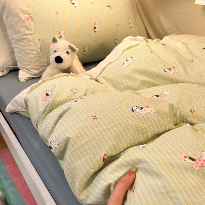 91家纺网 家纺一手货源 找家纺 澜妃 2025新款糯叽叽水洗棉全棉蕾丝花边宿舍床上下铺三件套-艾意系列 艾意-小狗心情