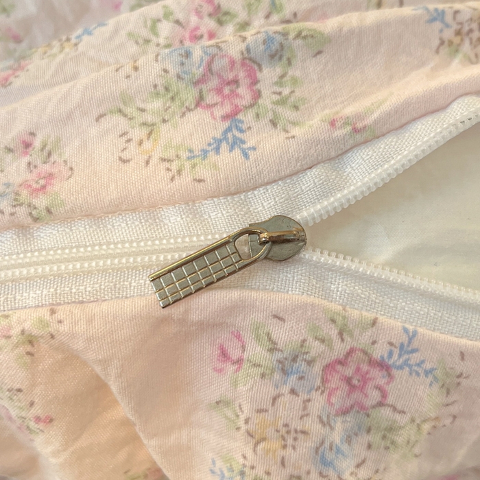 91家纺网 家纺一手货源 找家纺 澜妃 2025新款糯叽叽水洗棉全棉蕾丝花边宿舍床上下铺三件套-艾意系列 艾意-半路月亮