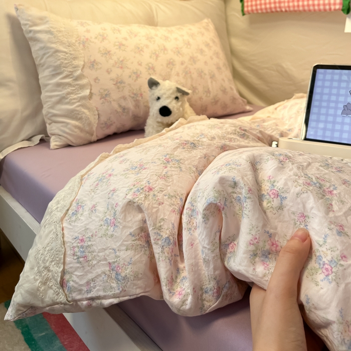 91家纺网 家纺一手货源 找家纺 澜妃 2025新款糯叽叽水洗棉全棉蕾丝花边宿舍床上下铺三件套-艾意系列 艾意-半路月亮