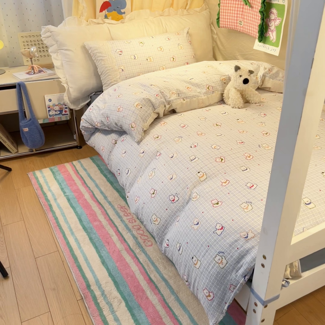 91家纺网 家纺一手货源 找家纺 澜妃 2025新款糯叽叽水洗棉全棉蕾丝花边宿舍床上下铺三件套-艾意系列 艾意-特萌西高地