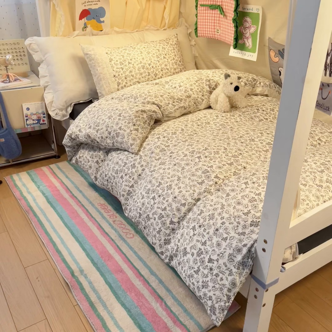 91家纺网 家纺一手货源 找家纺 澜妃 2025新款糯叽叽水洗棉全棉蕾丝花边宿舍床上下铺三件套-艾意系列 艾意-山月枇杷