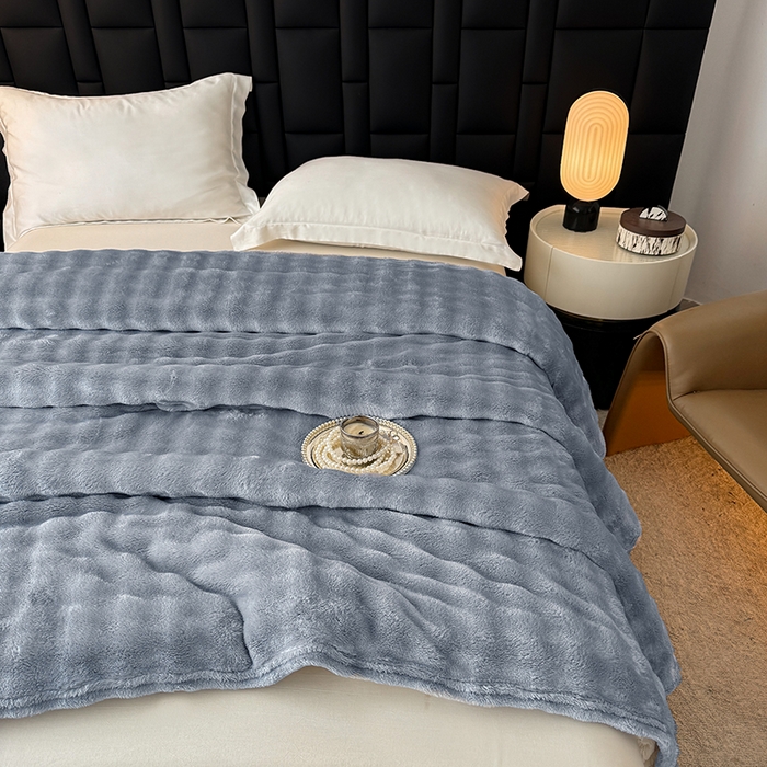 91家纺网 家纺一手货源 找家纺 乐窝家纺仓储 2025新款简约纯色泡泡毛毯毯子 泡泡纯色-浅灰