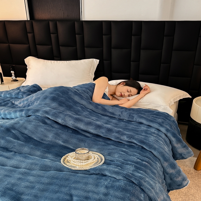 91家纺网 家纺一手货源 找家纺 乐窝家纺仓储 2025新款简约纯色泡泡毛毯毯子 泡泡纯色-深蓝