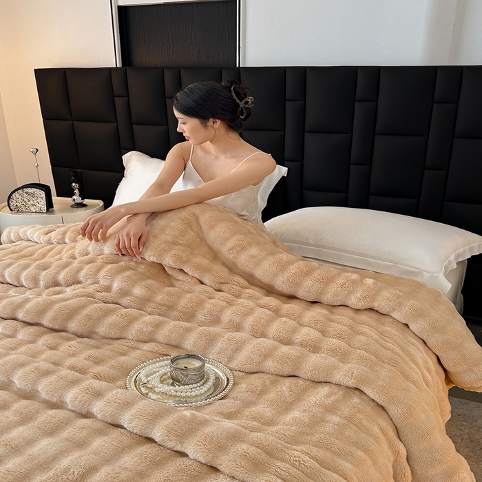 91家纺网 家纺一手货源 找家纺 乐窝家纺仓储 2025新款简约纯色泡泡毛毯毯子 泡泡纯色-驼色