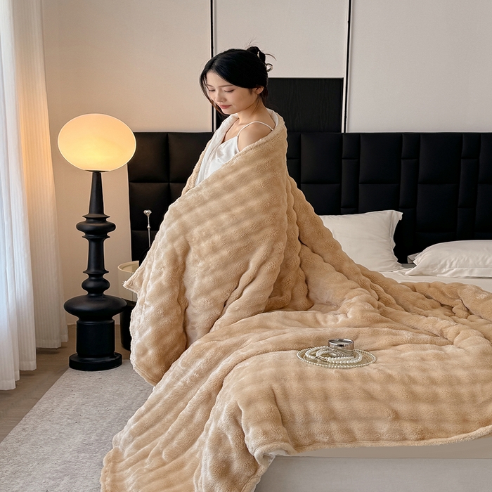 91家纺网 家纺一手货源 找家纺 乐窝家纺仓储 2025新款简约纯色泡泡毛毯毯子 泡泡纯色-驼色