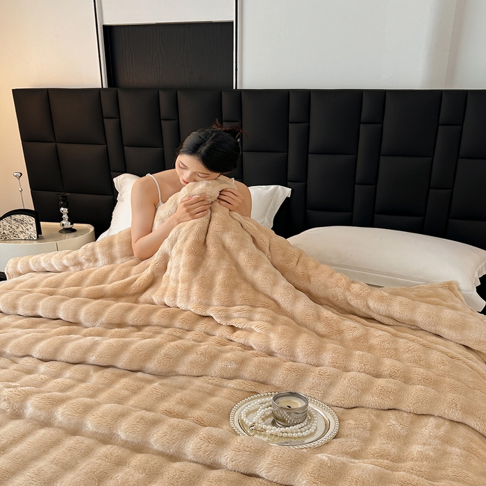 91家纺网 家纺一手货源 找家纺 乐窝家纺仓储 2025新款简约纯色泡泡毛毯毯子 泡泡纯色-驼色