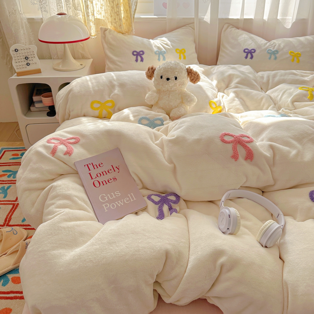 91家纺网 家纺一手货源 找家纺 老K (原美阁） 2025新款毛巾绣牛奶绒四件套-彩色蝴蝶结 彩色蝴蝶结-芝士粉