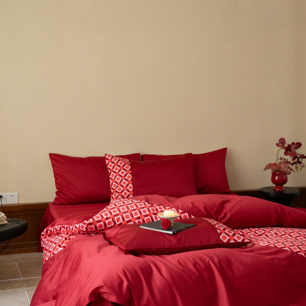 91家纺网 家纺一手货源 找家纺 （总）121 【贡缎刺绣四件套】2025新款婚庆系列定制款（婚庆系列-欢喜奢红蜜语）100S长绒棉贡缎专供厂家（会员 -20   控价标准 318 加大338）