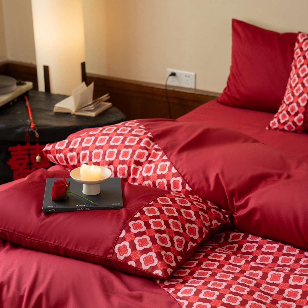 91家纺网 家纺一手货源 找家纺 （总）121 【贡缎刺绣四件套】2025新款婚庆系列定制款（婚庆系列-欢喜奢红蜜语）100S长绒棉贡缎专供厂家（会员 -20   控价标准 318 加大338）