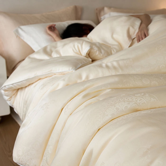 91家纺网 家纺一手货源 找家纺 丽笙被芯 2025新款铂金大豆被 被子被芯 铂金大豆被-白