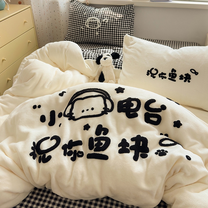 91家纺网 家纺一手货源 找家纺 星禾优选 2025新款高克重牛奶绒毛巾绣四件套 祝你鱼快