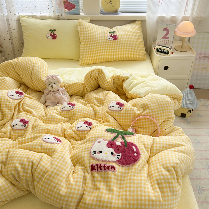 91家纺网 家纺一手货源 找家纺 星禾优选 2025新款高克重牛奶绒毛巾绣四件套 樱桃黄猫