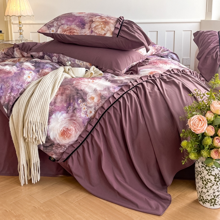 91家纺网 家纺一手货源 找家纺 棠颂家纺 2025新款法式锦棉缎数码印花四件套 霓裳