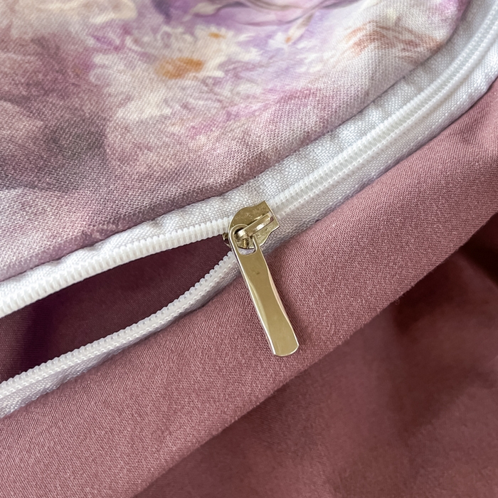 91家纺网 家纺一手货源 找家纺 棠颂家纺 2025新款法式锦棉缎数码印花四件套 霓裳