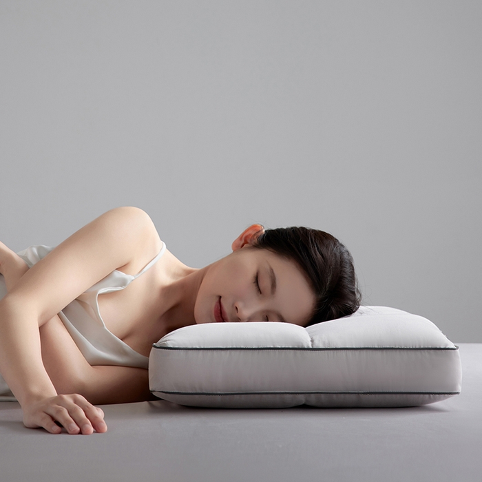 91家纺网 家纺一手货源 找家纺 （总）丽笙被芯 2025新款石墨烯六格面包枕-中枕 枕头枕芯