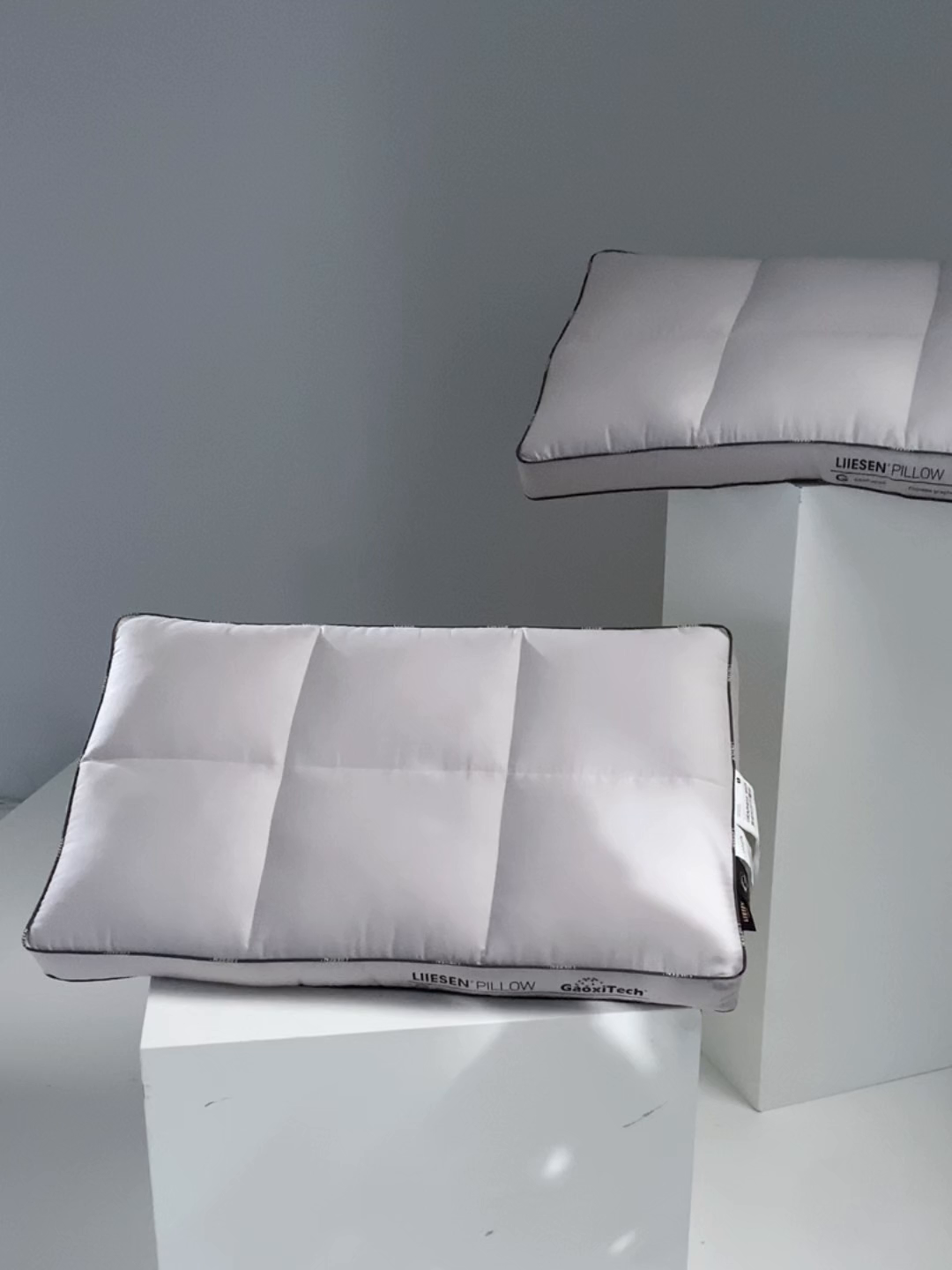 91家纺网 家纺一手货源 找家纺 （总）丽笙被芯 2025新款石墨烯六格面包枕-中枕 枕头枕芯