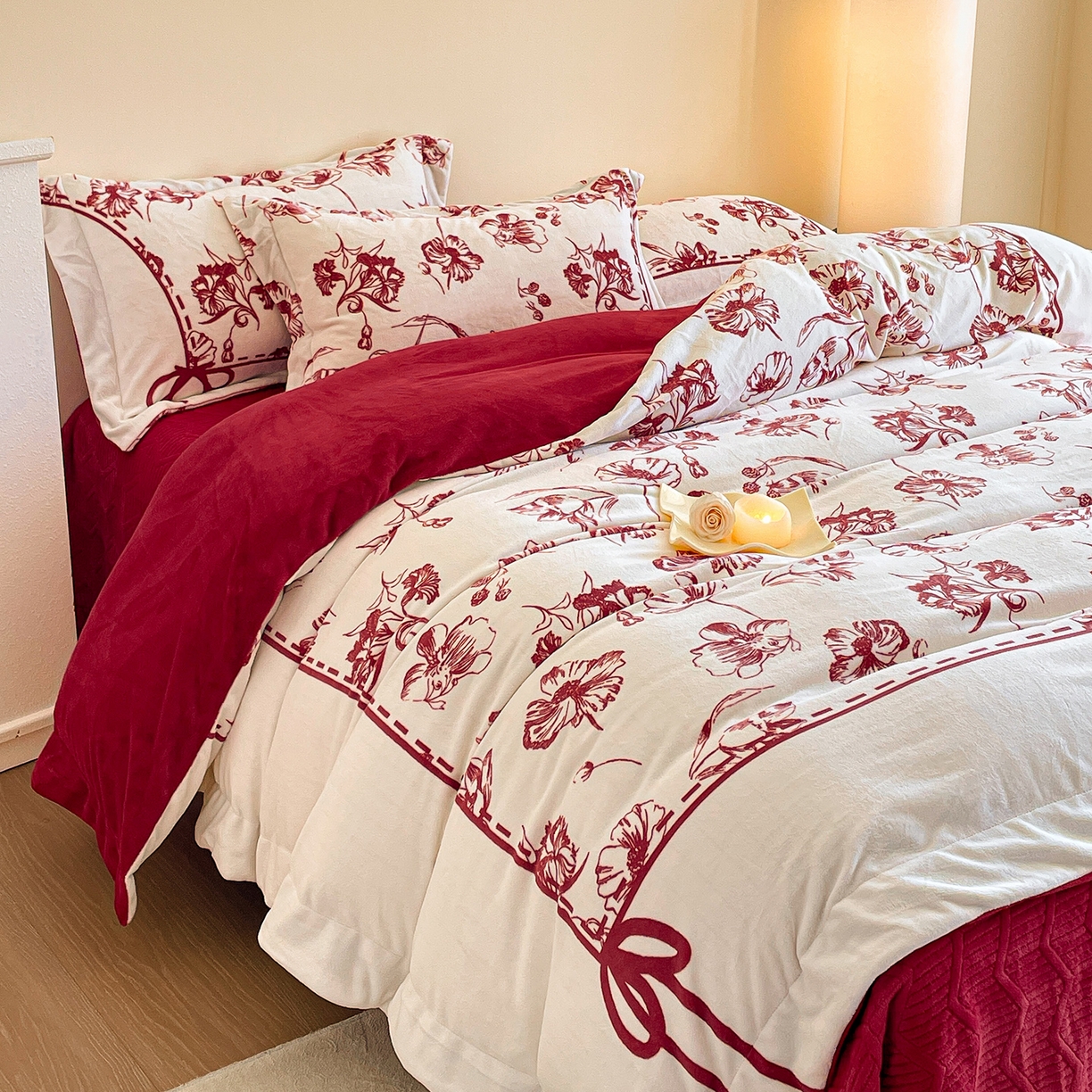 91家纺网 家纺一手货源 找家纺 新方向 2025新款全消光A类数码印花牛奶绒四件套-如梦 如梦-洋酒红