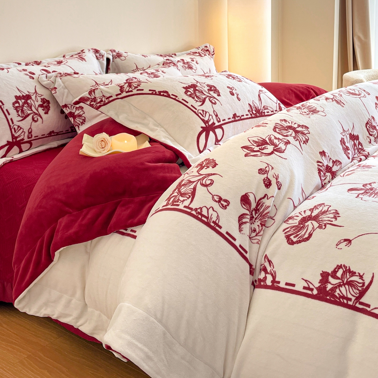 91家纺网 家纺一手货源 找家纺 新方向 2025新款全消光A类数码印花牛奶绒四件套-如梦 如梦-洋酒红