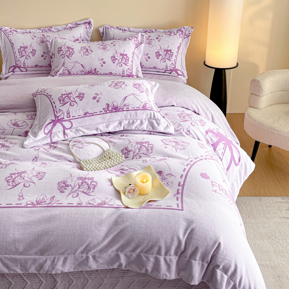 91家纺网 家纺一手货源 找家纺 新方向 2025新款全消光A类数码印花牛奶绒四件套-如梦 如梦-魅紫