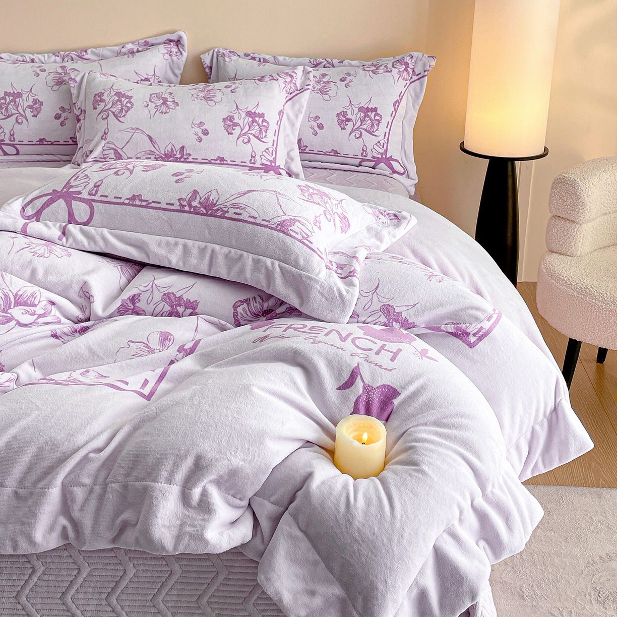 91家纺网 家纺一手货源 找家纺 新方向 2025新款全消光A类数码印花牛奶绒四件套-如梦 如梦-魅紫