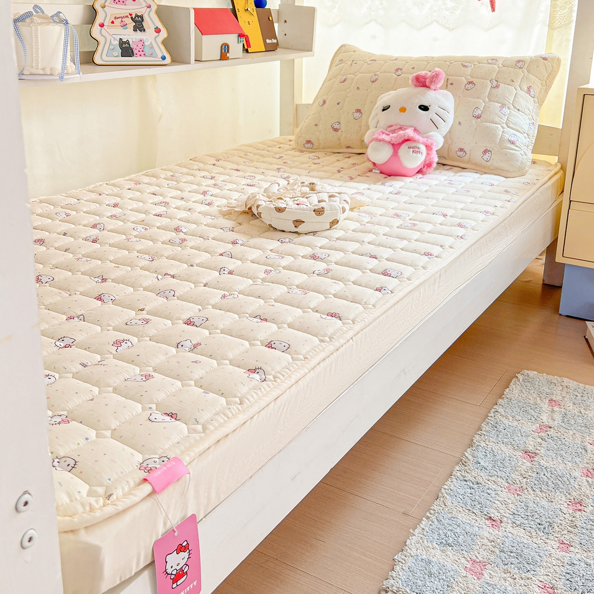 91家纺网 家纺一手货源 找家纺 （总）星禾优选 2025新款三丽鸥云感双层纱夹棉床笠系列