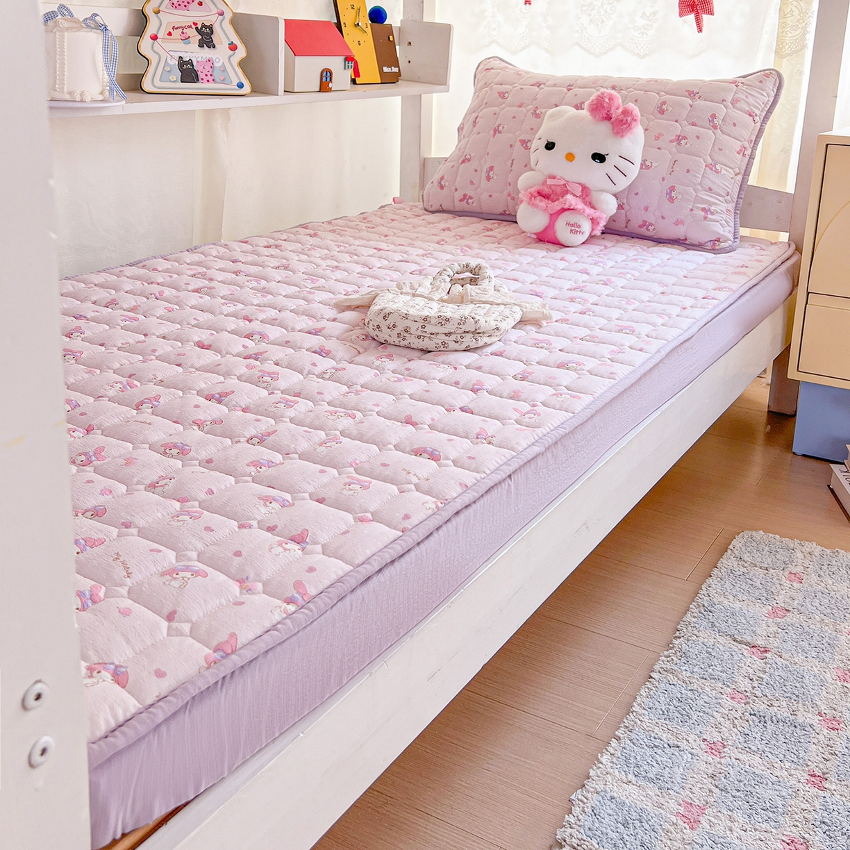 91家纺网 家纺一手货源 找家纺 星禾优选 2025新款三丽鸥云感双层纱夹棉床笠系列 床笠款-糯叽美乐蒂