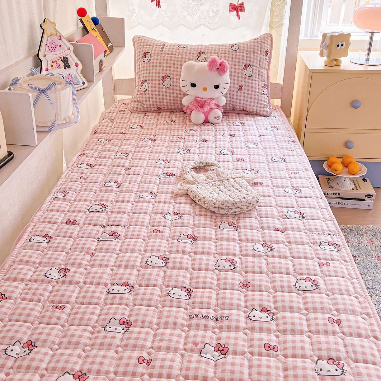 91家纺网 家纺一手货源 找家纺 星禾优选 2025新款三丽鸥云感双层纱夹棉床笠系列 床笠款-胡须粉kt