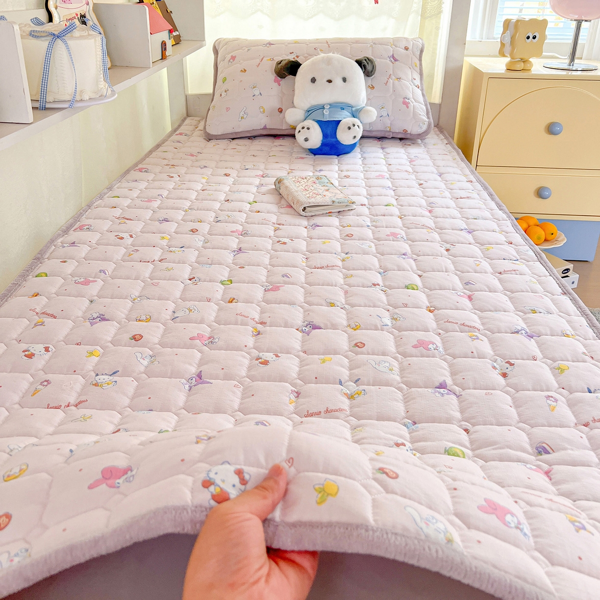 星禾优选 2025新款三丽鸥云感双层纱牛奶绒夹棉床垫平铺款 平铺款-丽鸥星球