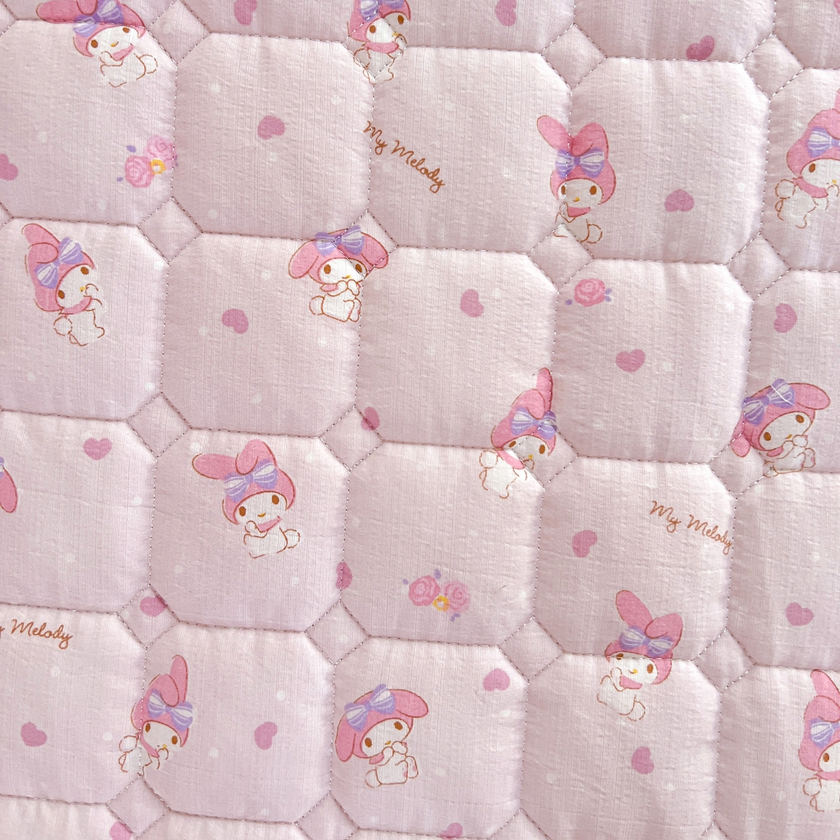 91家纺网 家纺一手货源 找家纺 星禾优选 2025新款三丽鸥云感双层纱牛奶绒夹棉床垫平铺款 平铺款-糯叽美乐蒂