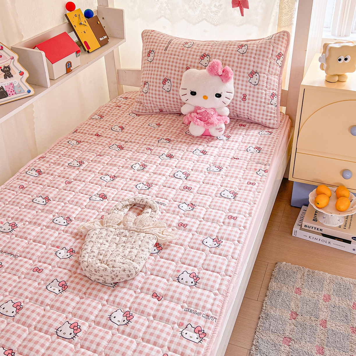 91家纺网 家纺一手货源 找家纺 星禾优选 2025新款三丽鸥云感双层纱夹棉床笠系列 床笠款-胡须粉kt