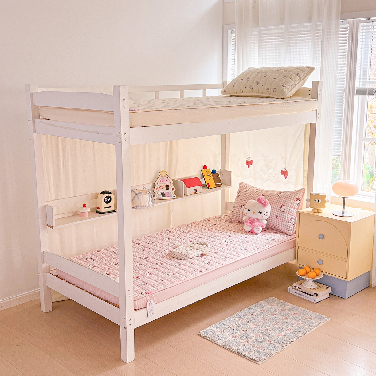 91家纺网 家纺一手货源 找家纺 星禾优选 2025新款三丽鸥云感双层纱夹棉床笠系列 床笠款-胡须粉kt