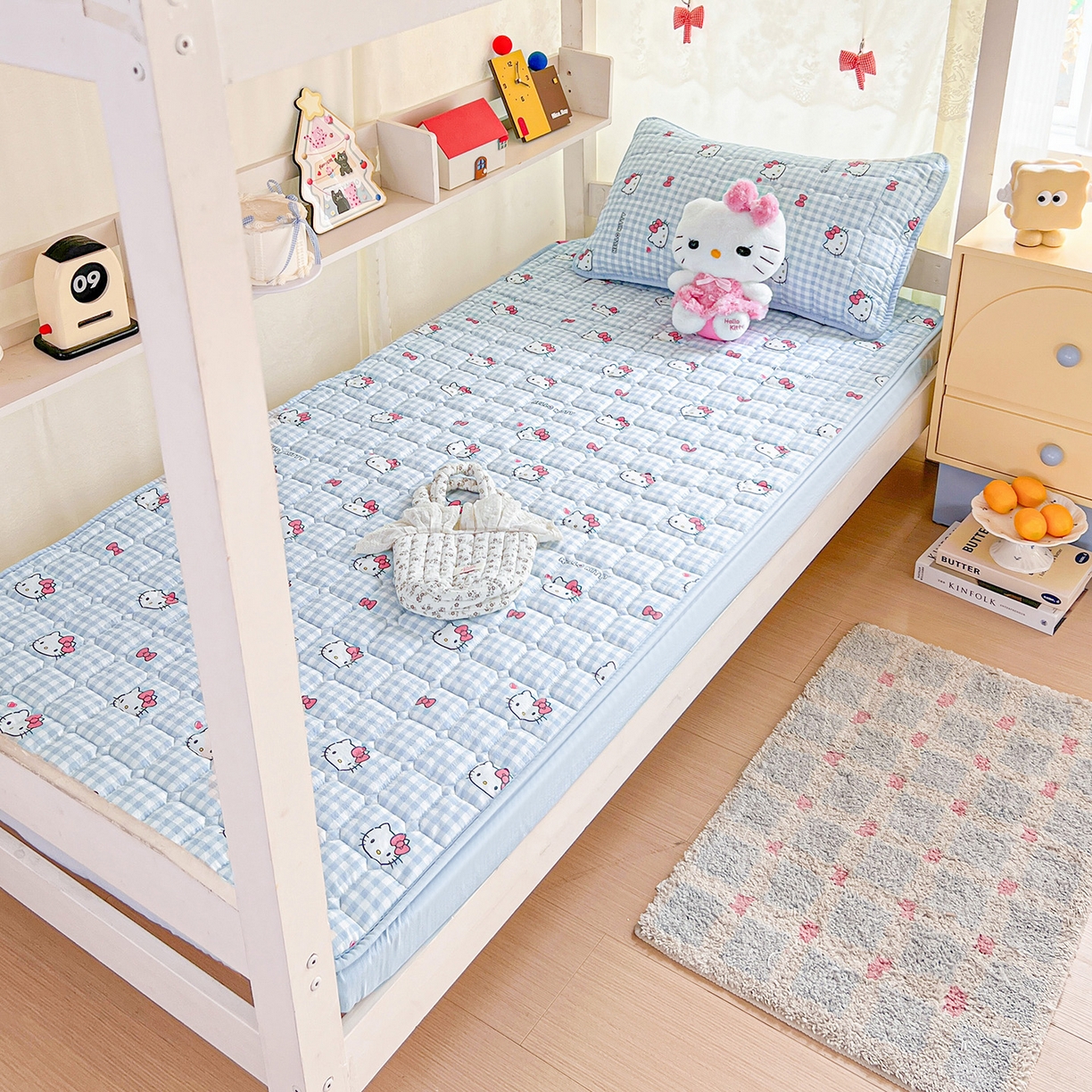 91家纺网 家纺一手货源 找家纺 星禾优选 2025新款三丽鸥云感双层纱夹棉床笠系列 床笠款-胡须蓝kt