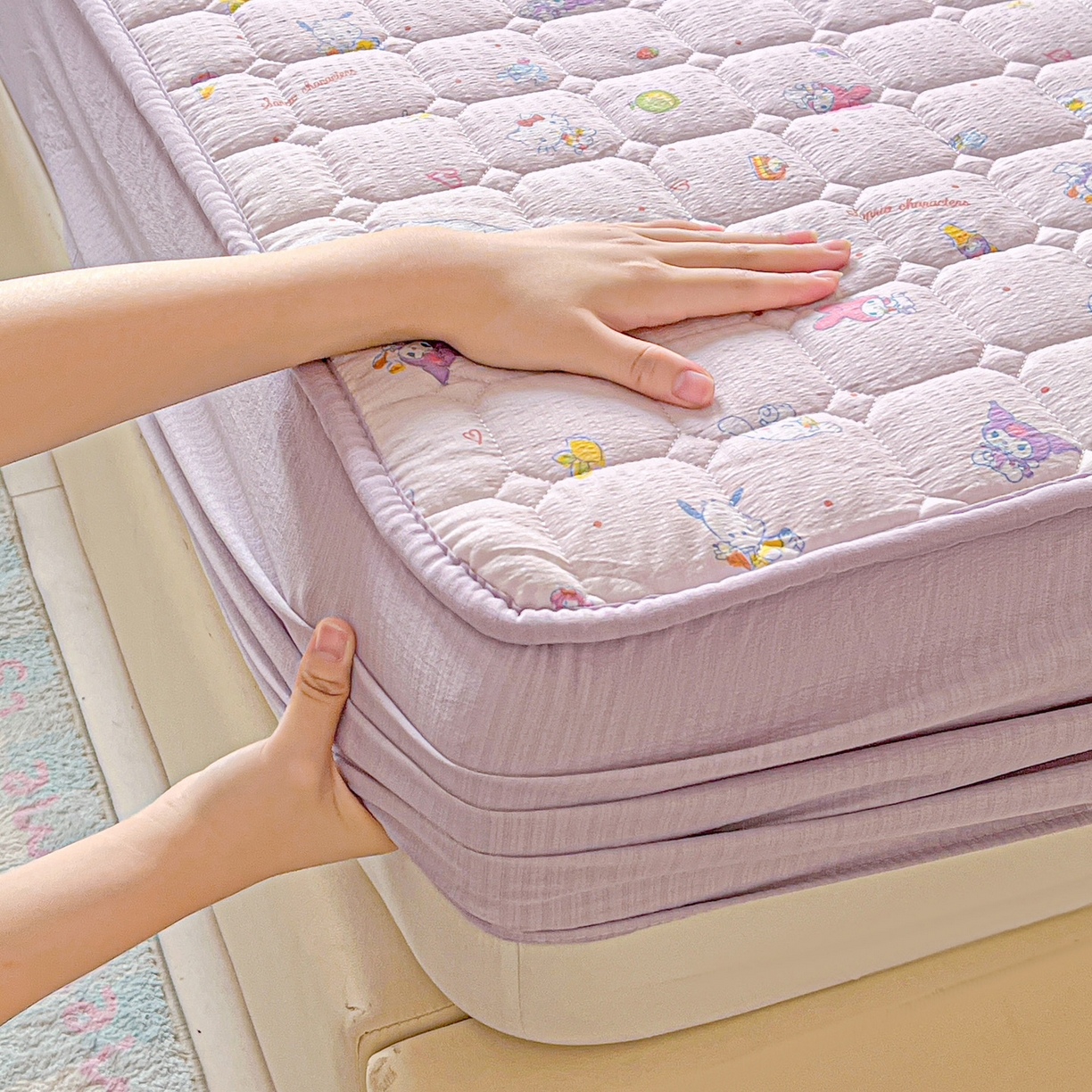 91家纺网 家纺一手货源 找家纺 星禾优选 2025新款三丽鸥云感双层纱夹棉床笠系列-大床款 床笠款-丽鸥星球