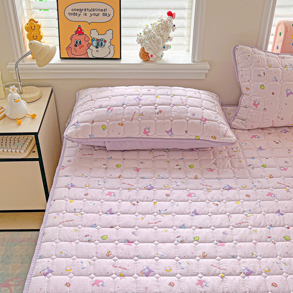 91家纺网 家纺一手货源 找家纺 星禾优选 2025新款三丽鸥云感双层纱夹棉床笠系列-大床款 床笠款-丽鸥星球